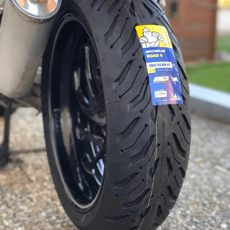 Michelin Road 6